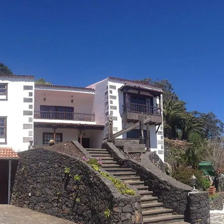 Geranios Bed & Breakfast 3*